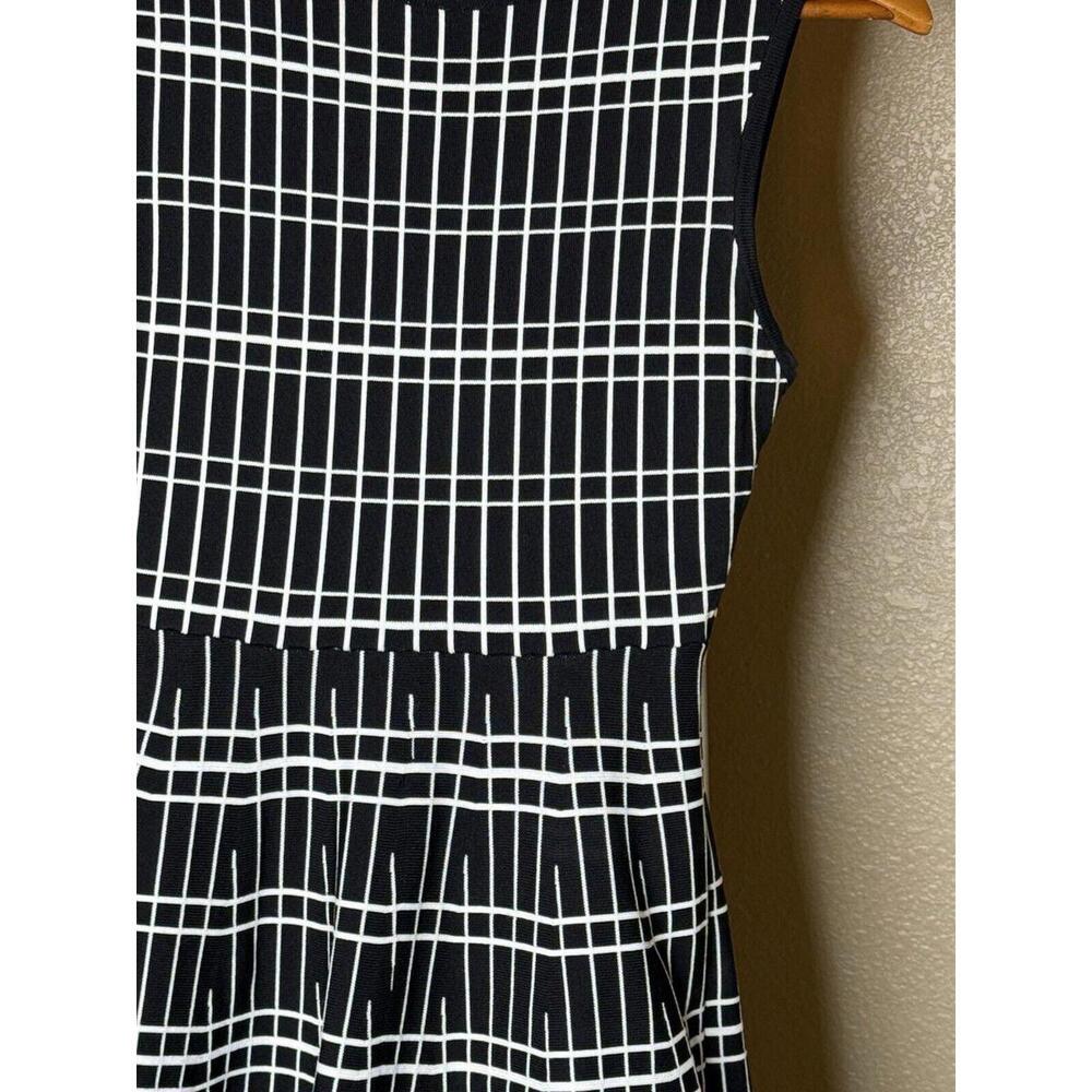 Zara‎ Women Black White Plaid Size S Fit & Flare Dress Empire Waist Stretch Knit - Picture 2 of 7